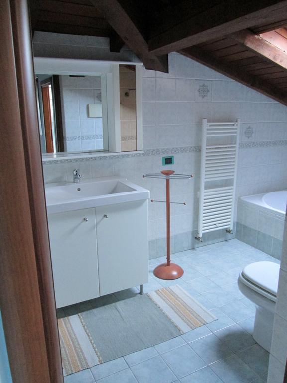 La Casa Del Borgo Bed & Breakfast Brissago-Valtravaglia Rom bilde
