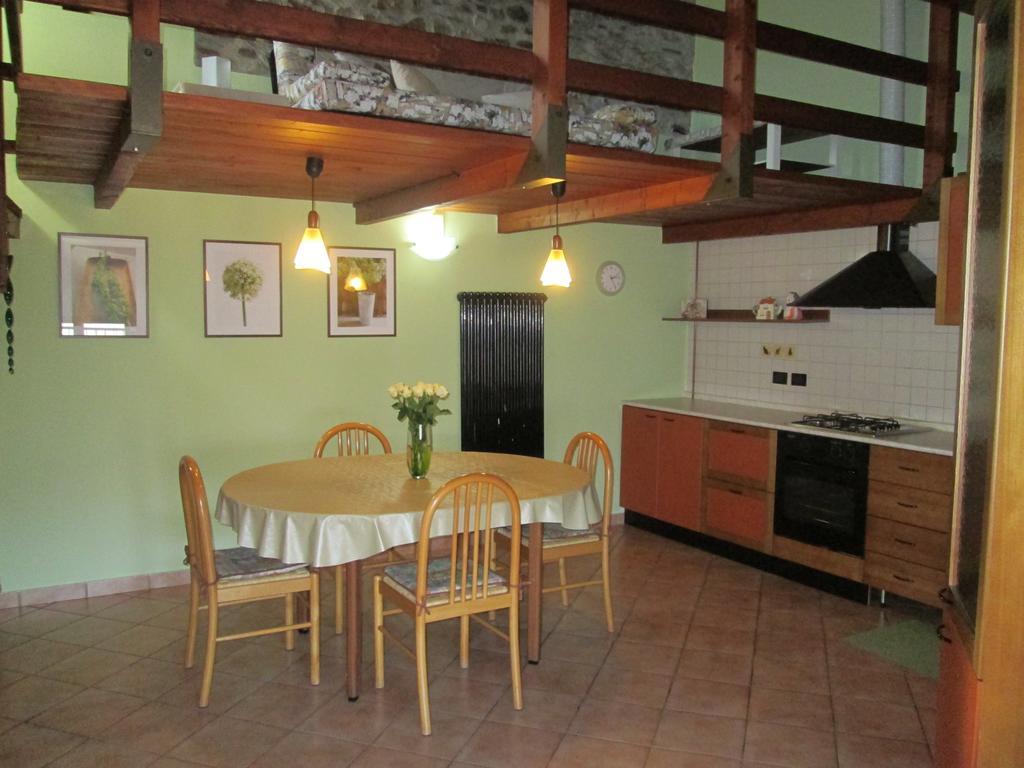 La Casa Del Borgo Bed & Breakfast Brissago-Valtravaglia Eksteriør bilde